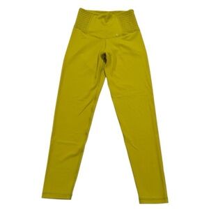 NWOT OFFLINE BY AERIE
Ruched Waist Stretchy Soft Comfy
Leggings Avocado Small